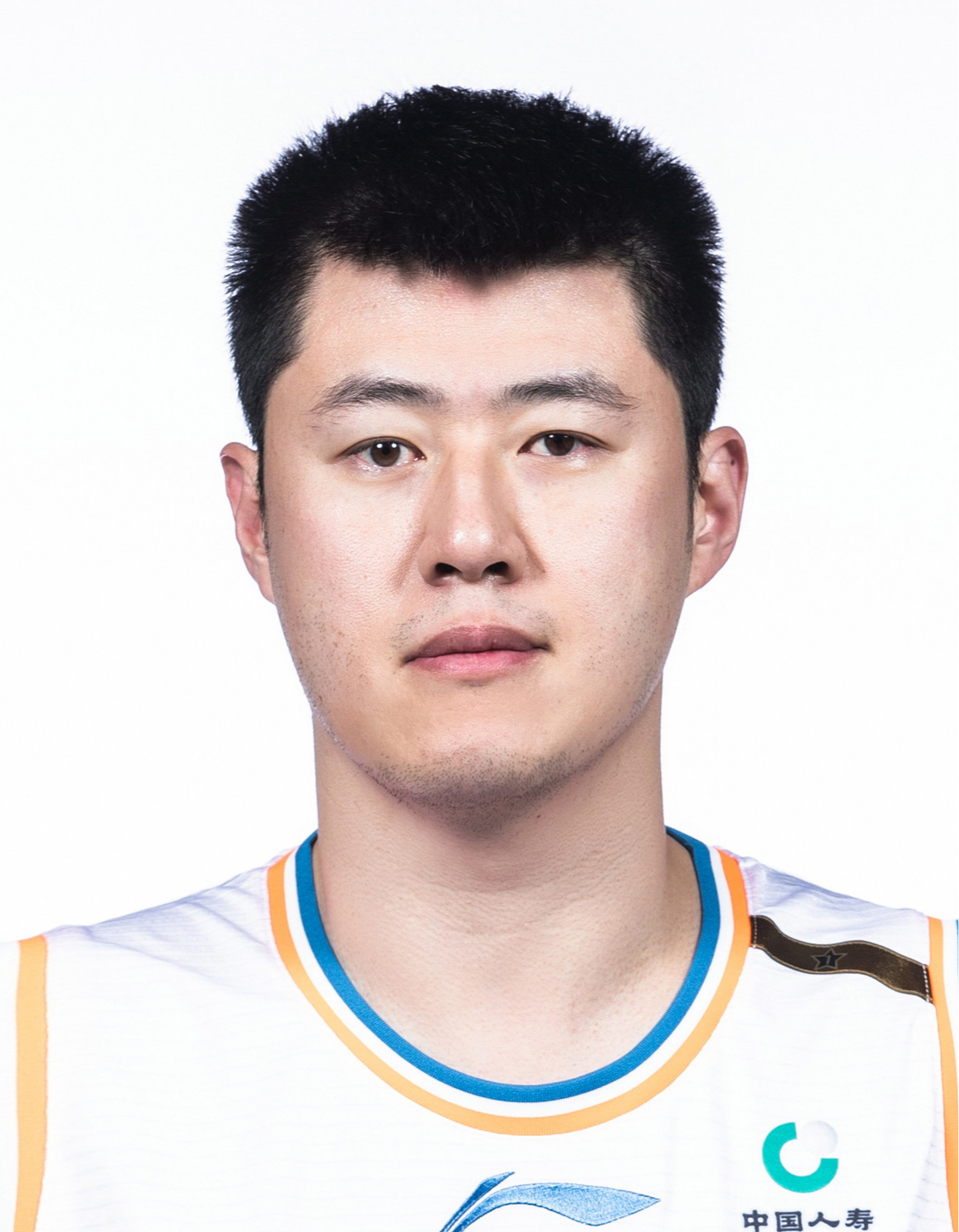 https://img.yijf.cn/img/basketball/player/ba11f18bc381278f120d035585dd0057.jpg